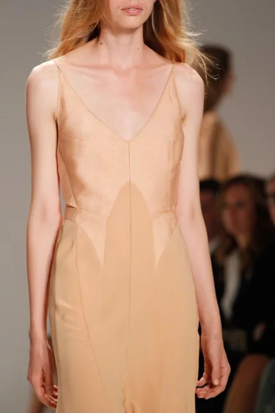 Look 8